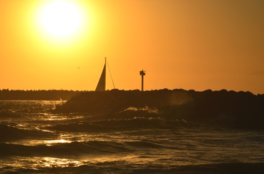 sunset sailboat